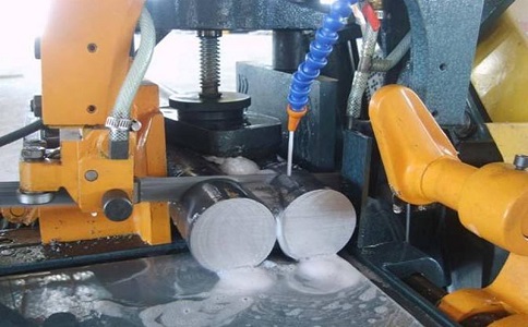 新干卧式带锯床的送料方式有哪几种？